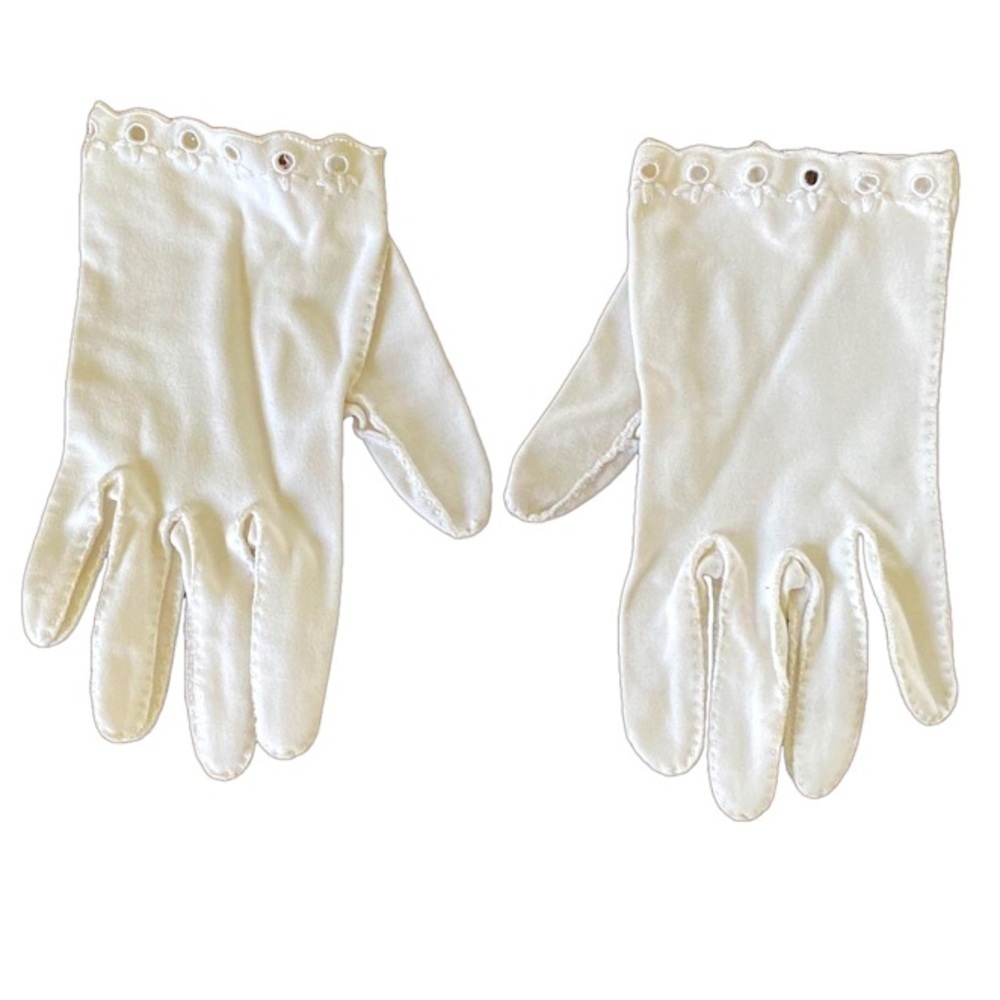 Vintage Wear Right Short Gloves Scalloped Edge Cotton Made in Western Germany Sm
